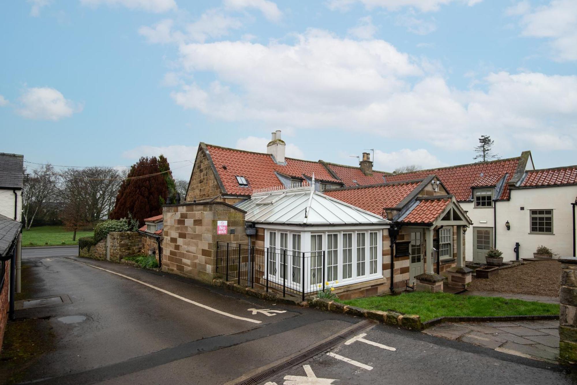 The King'S Head Inn - The Inn Collection Group Great Ayton Exterior photo